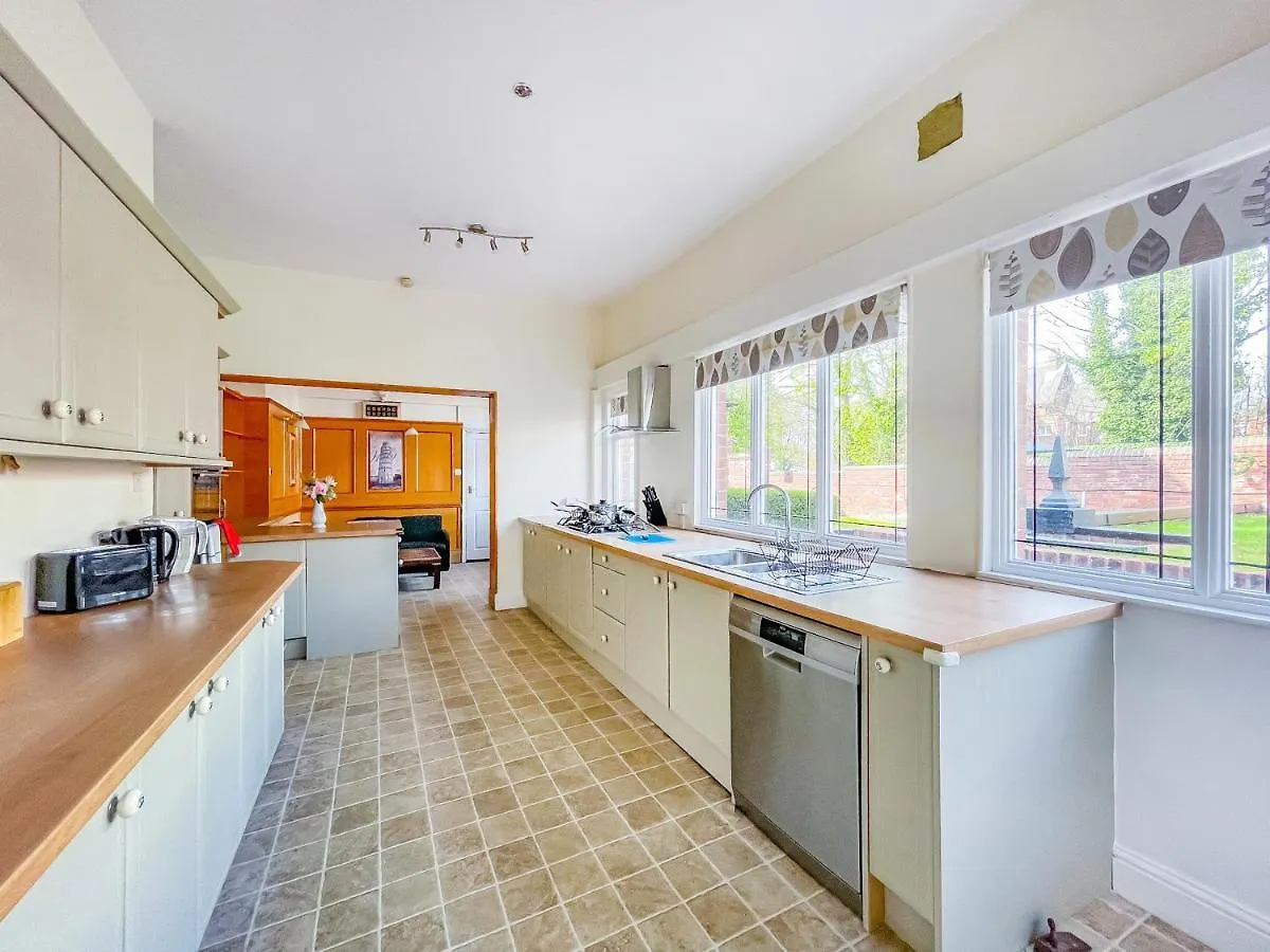 *Ra9Bc* For Your Most Relaxed & Cosy Stay + Free Parking + Free Fast Wifi * Leeds