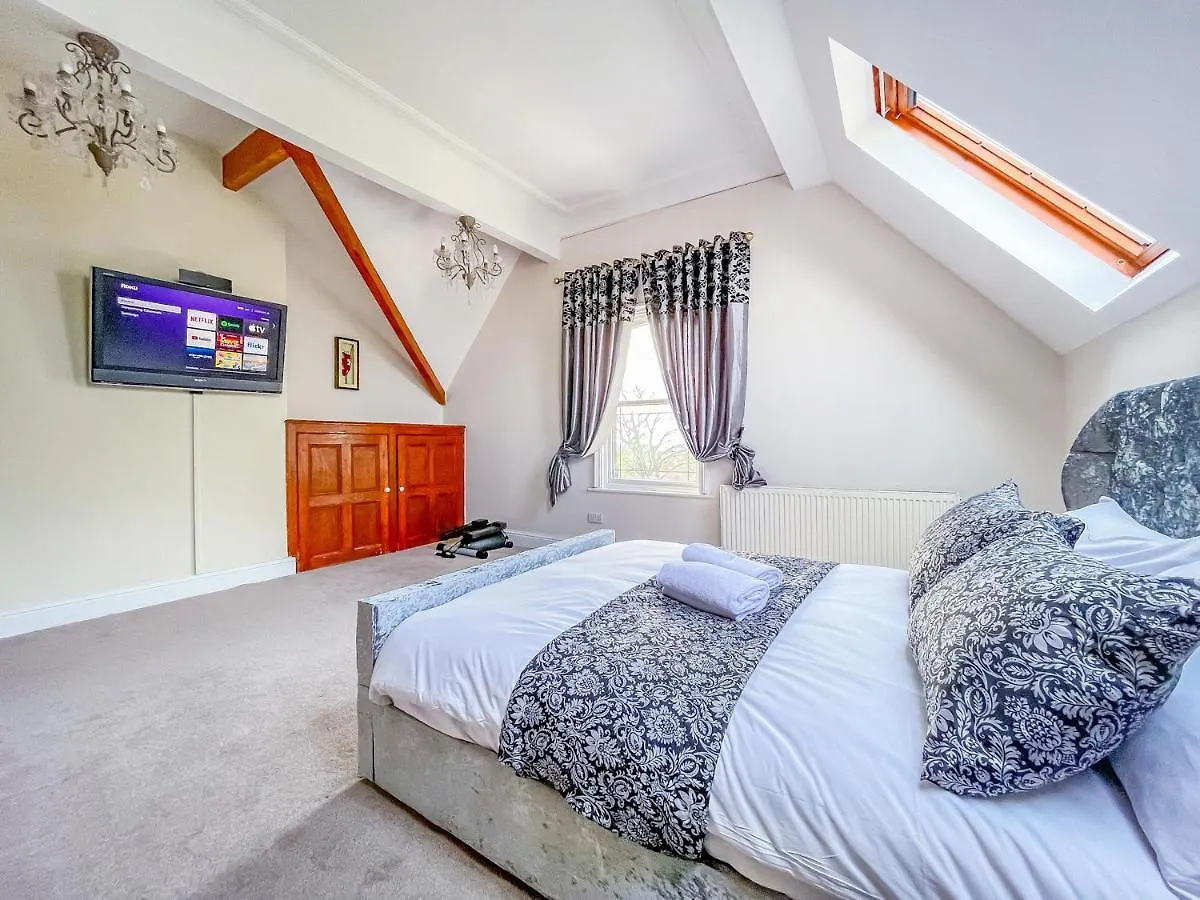 Homestay *Ra9Bc* For Your Most Relaxed & Cosy Stay + Free Parking + Free Fast Wifi * Leeds